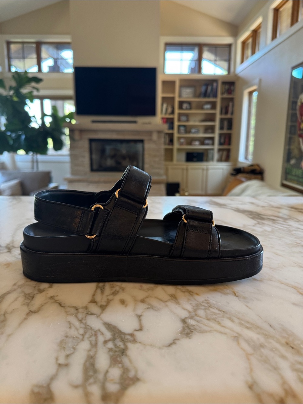 Tory Burch Black Leather Double-Strap Logo Sandals with Gold Hardware 8M - Picture 4 of 6